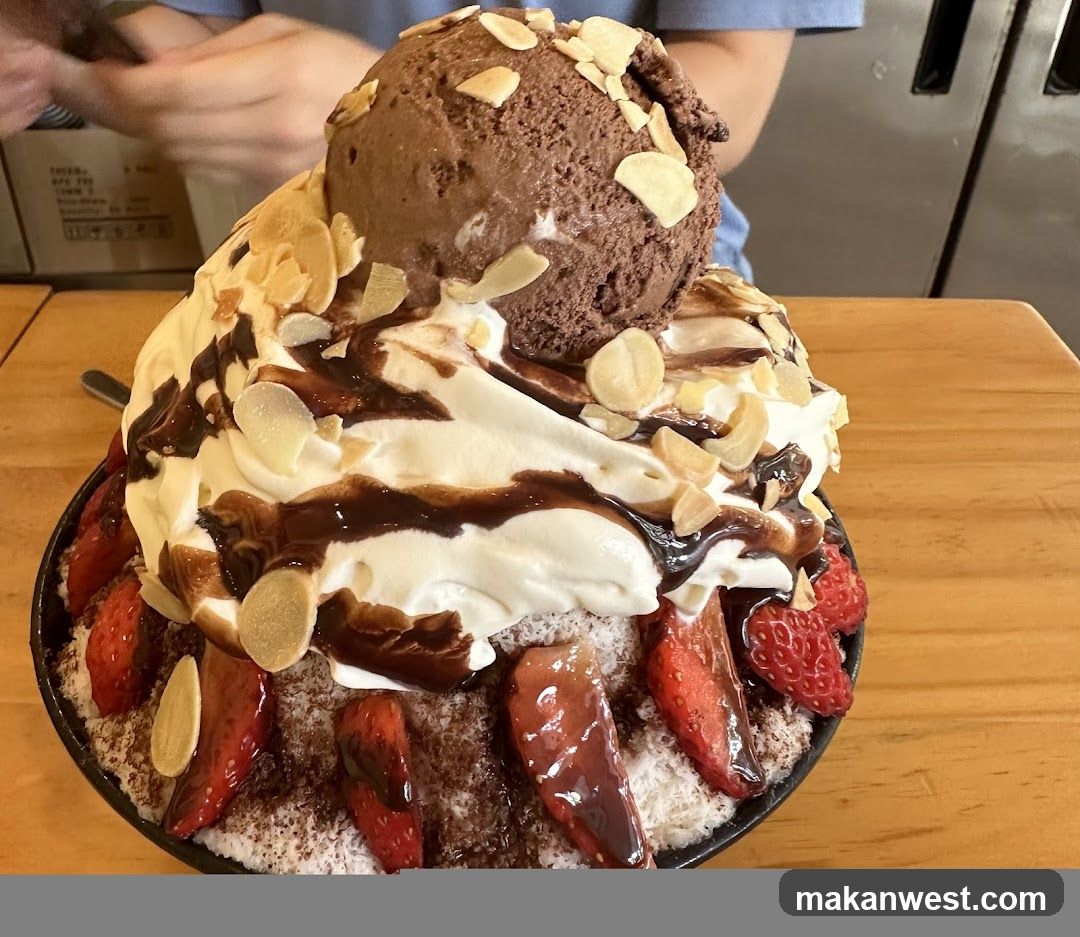 Strawberry and Chocolate Ice Cream Dessert