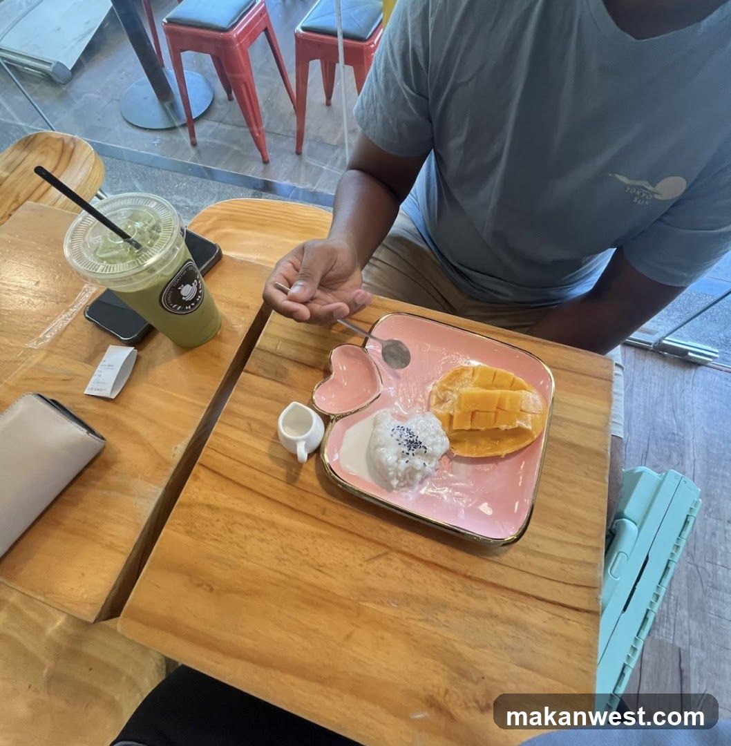 Mango Sticky Rice with Green Tea