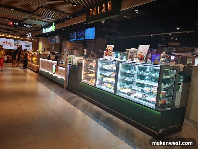 Polar Dessert Shop Interior
