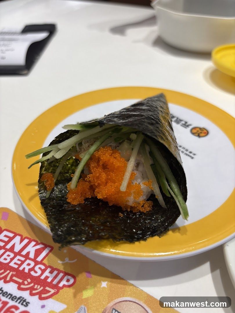 Sushi Roll with Tuna Roe