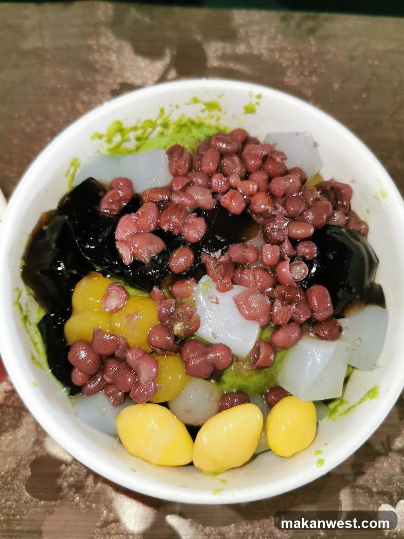 Dessert Bowl with Toppings