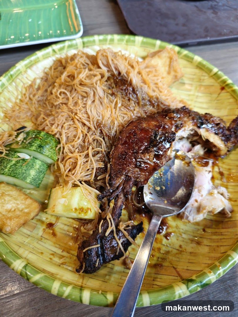 Grilled Chicken with Noodles and Vegetables