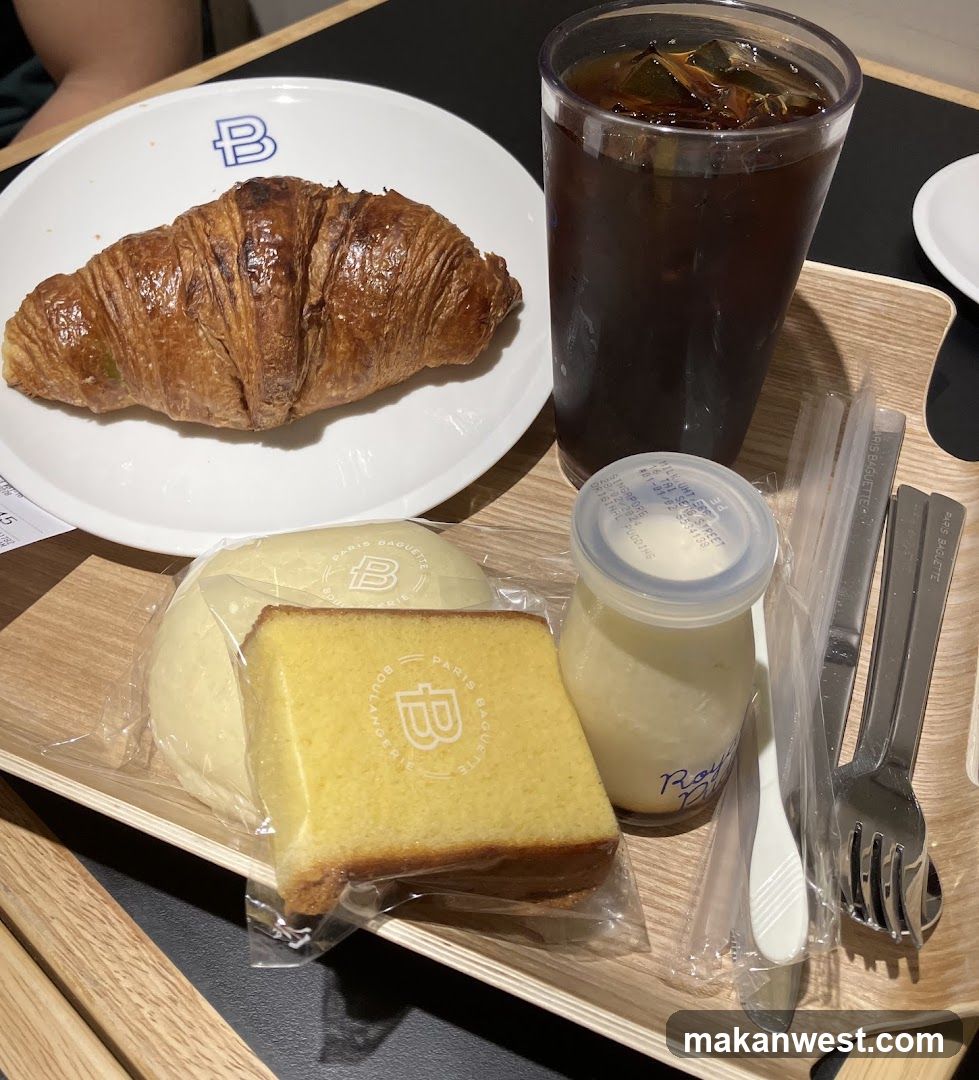 Croissant and Dessert Set