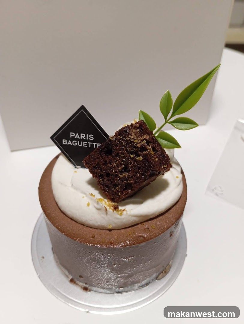 Paris Baguette Cake