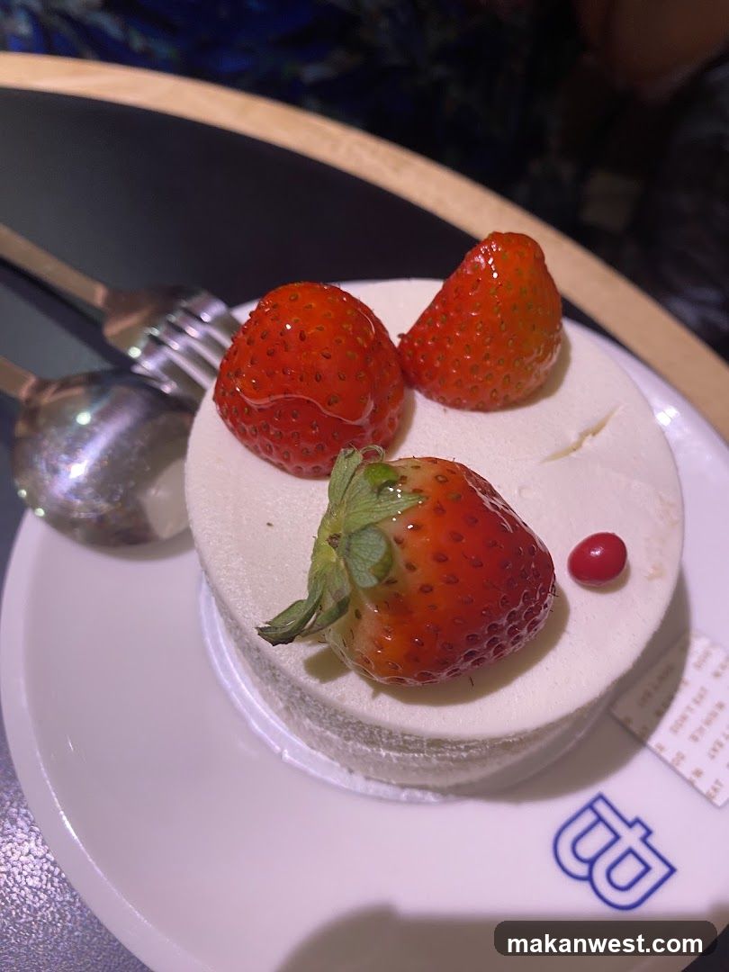 Strawberry Cake Dessert