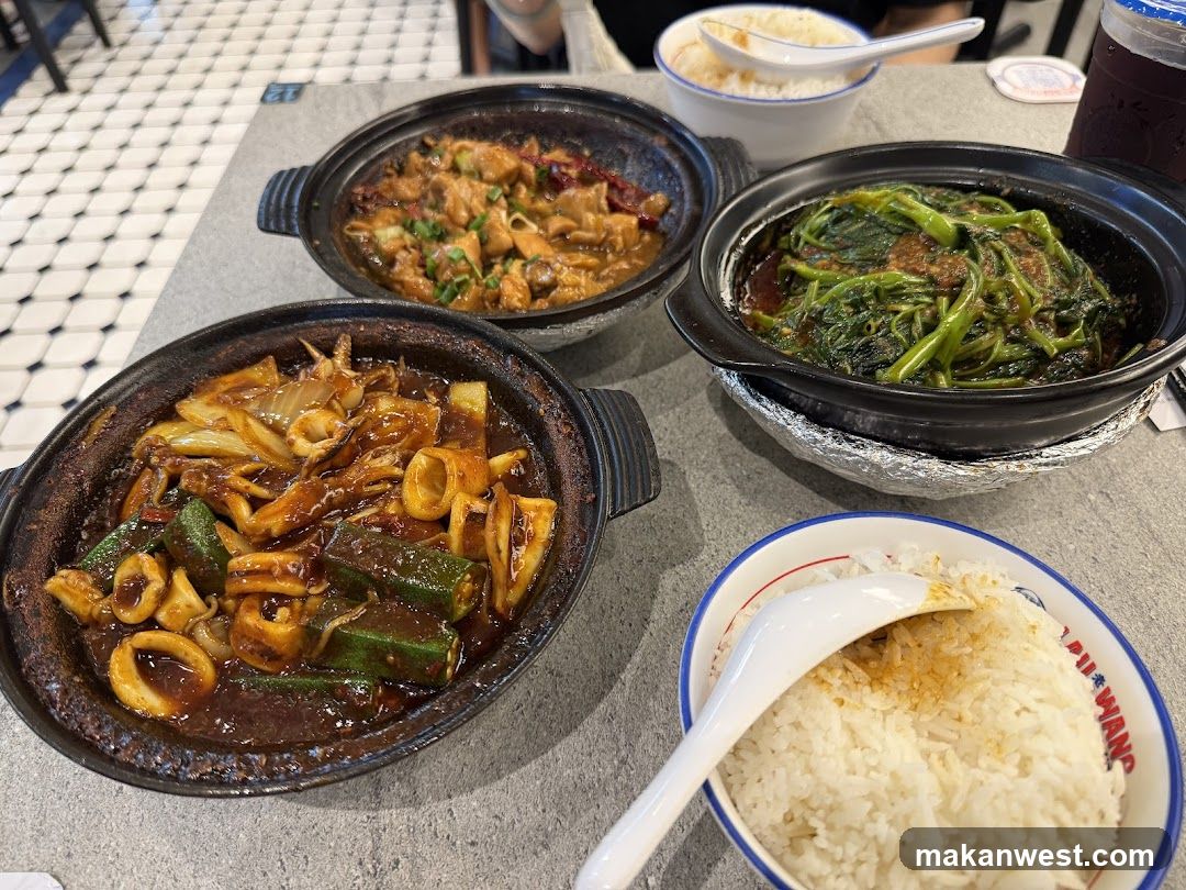 Clay Pot Dishes with Rice