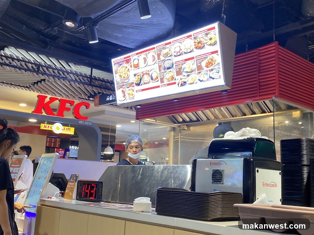 Food Court Counter View