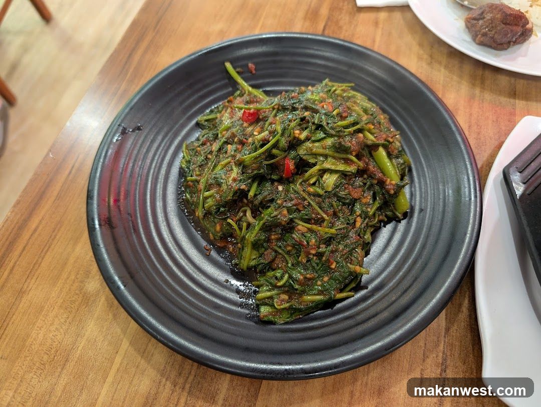 Stir-fried Greens with Chili