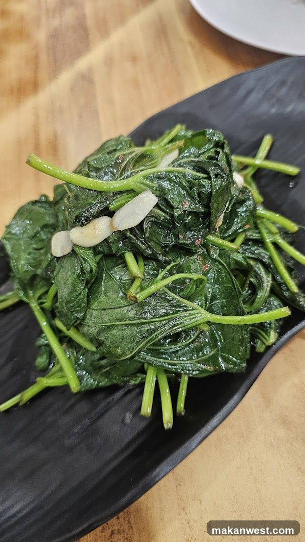 Stir-fried Greens with Garlic
