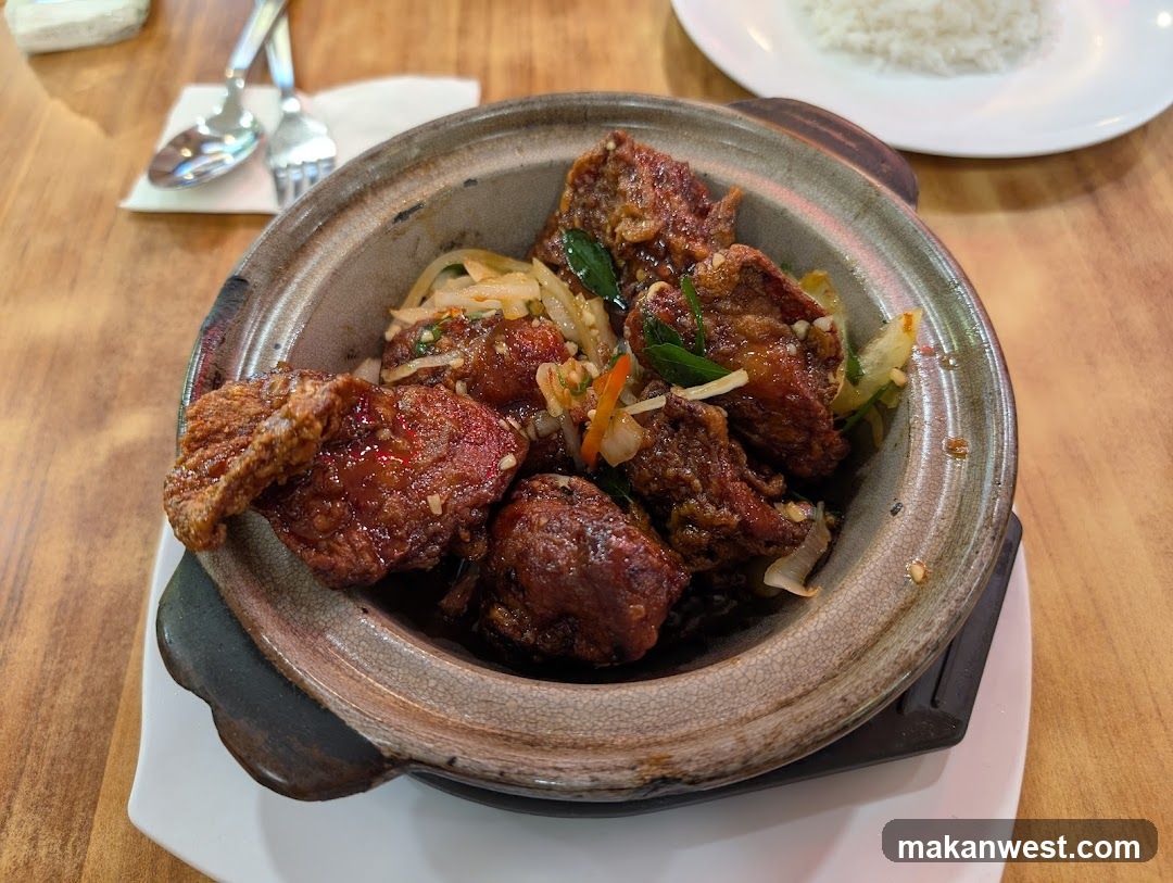 Sizzling Claypot Meat Dish