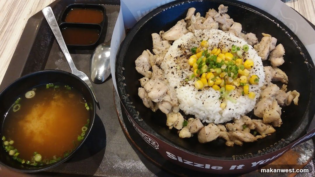 Sizzling Chicken Rice Bowl with Soup
