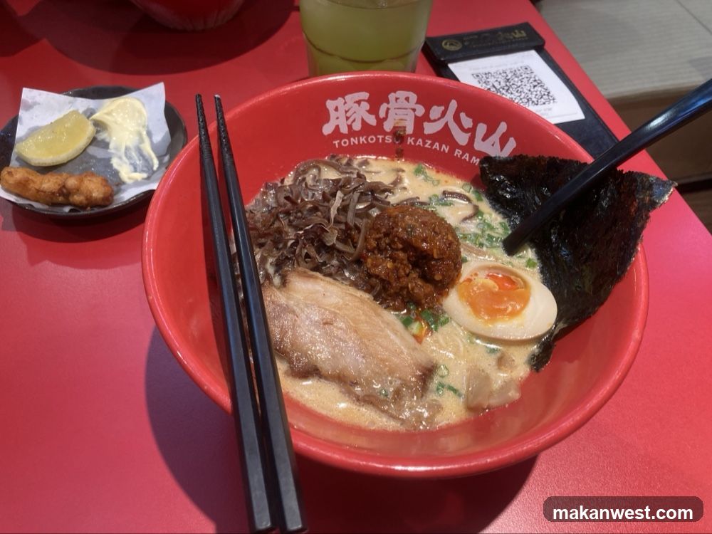 Tonkotsu Kazan Ramen Bowl