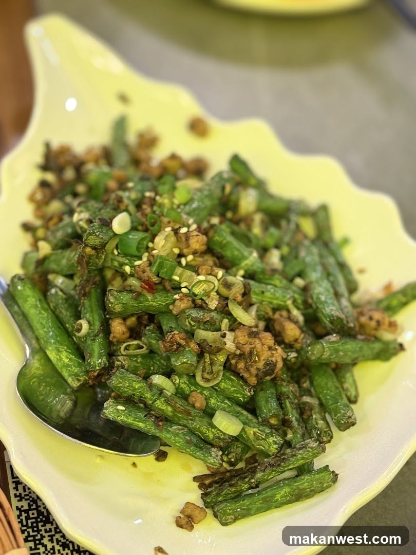 Stir-fried Green Beans with Minced Meat