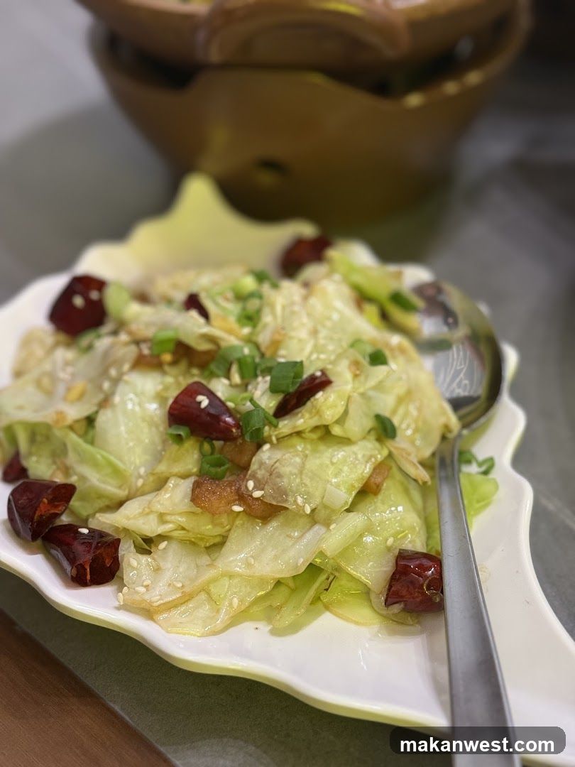 Stir-fried Cabbage with Dried Chilies and Green Onions