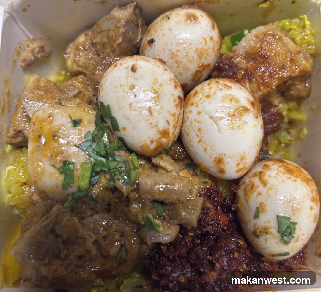 Spicy Rice Bowl with Eggs and Meat