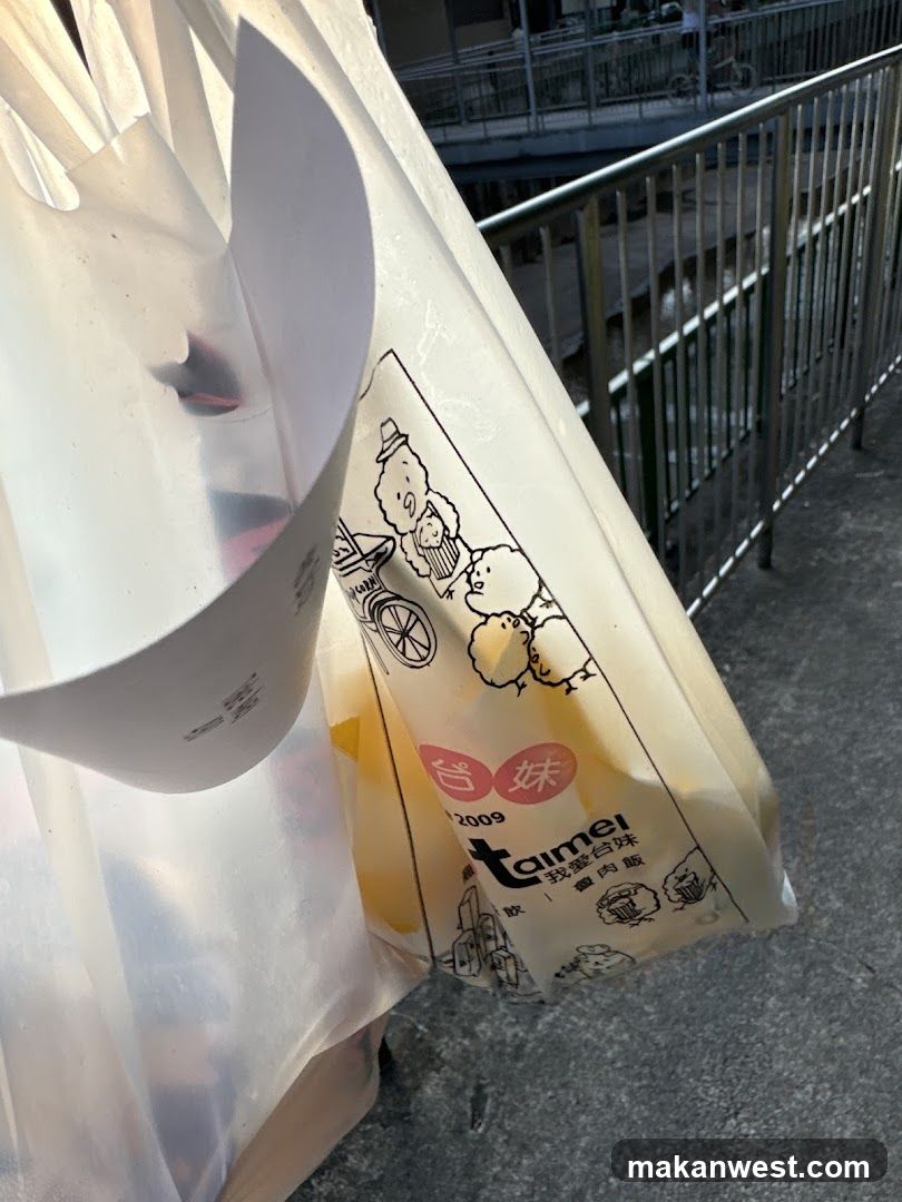 Plastic bags with cartoon design