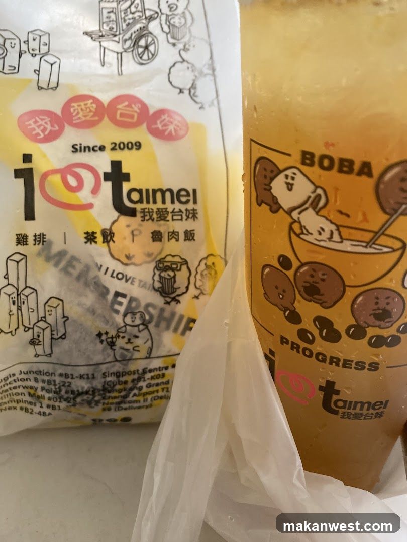 Boba Tea and Chicken Sandwich from i@t aimei