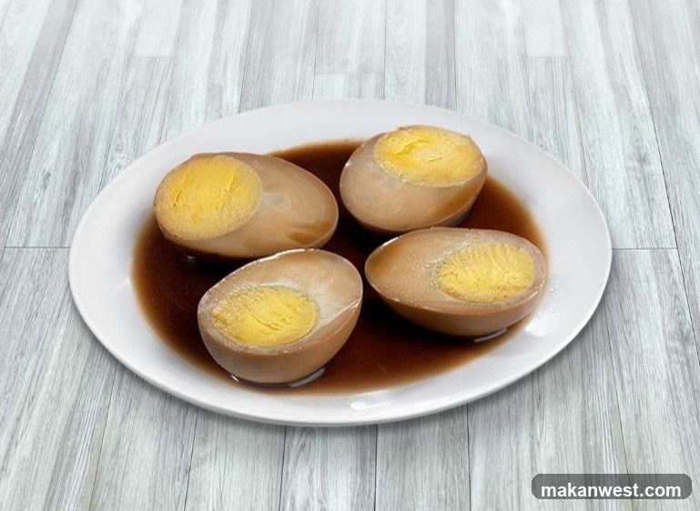 Braised Eggs in Sauce