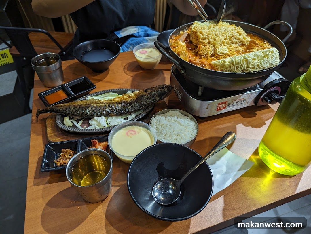 Instant Noodle Meal with Fish and Rice