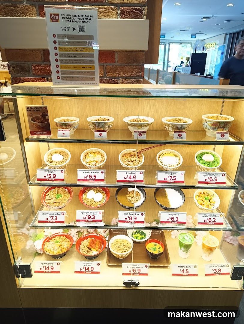 Noodle Display Case