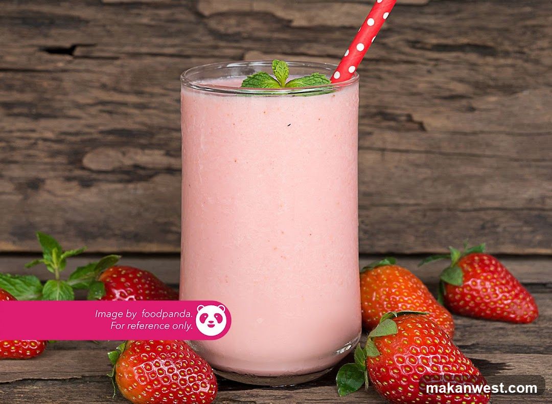 Strawberry Smoothie with Mint and Strawberries
