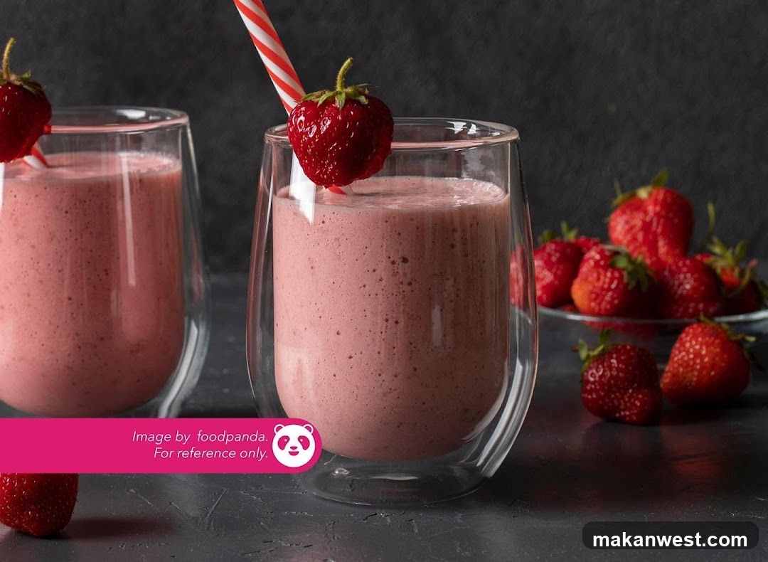Strawberry Smoothie with Strawberries