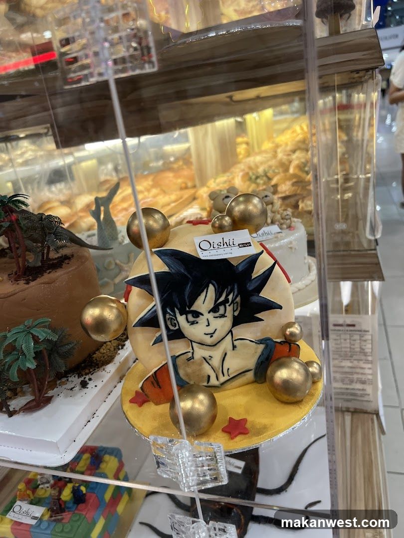 Dragon Ball Z Cake Display