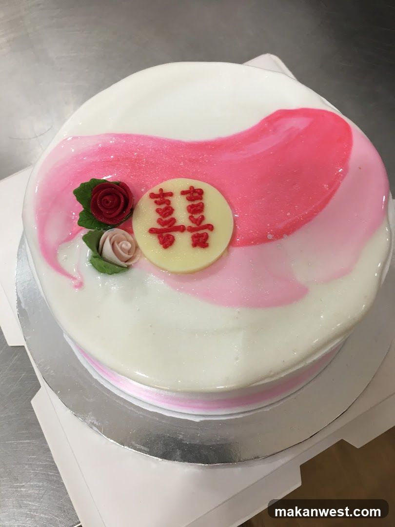 Wedding Cake with Double Happiness Symbol