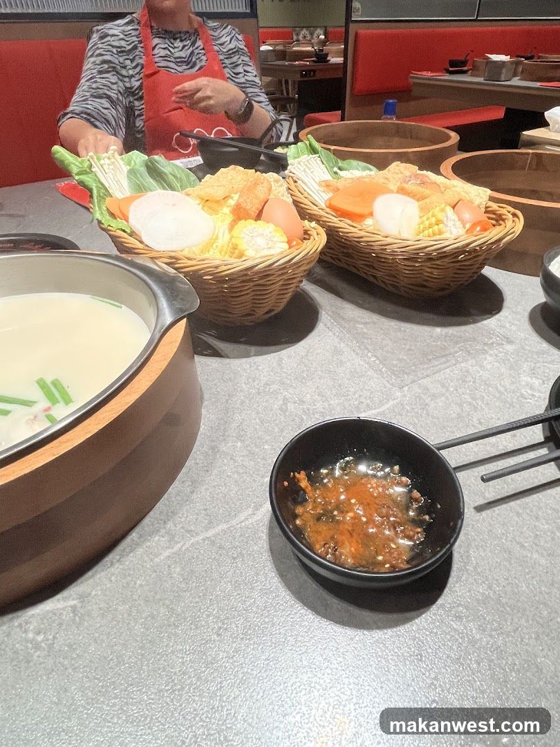 Hot Pot Dining Scene
