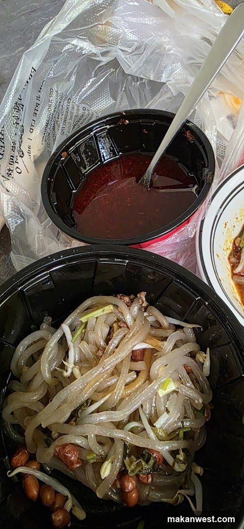 Takeout Meal with Sauce and Noodles