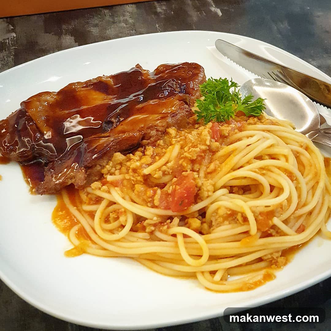 Spaghetti with Meat Sauce and Pork Ribs