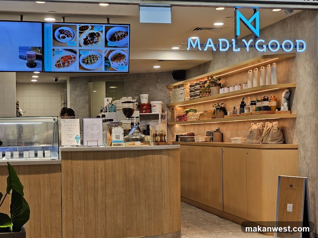 Madly Good Interior View