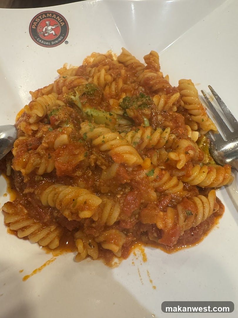 Pasta with Tomato Sauce and Broccoli