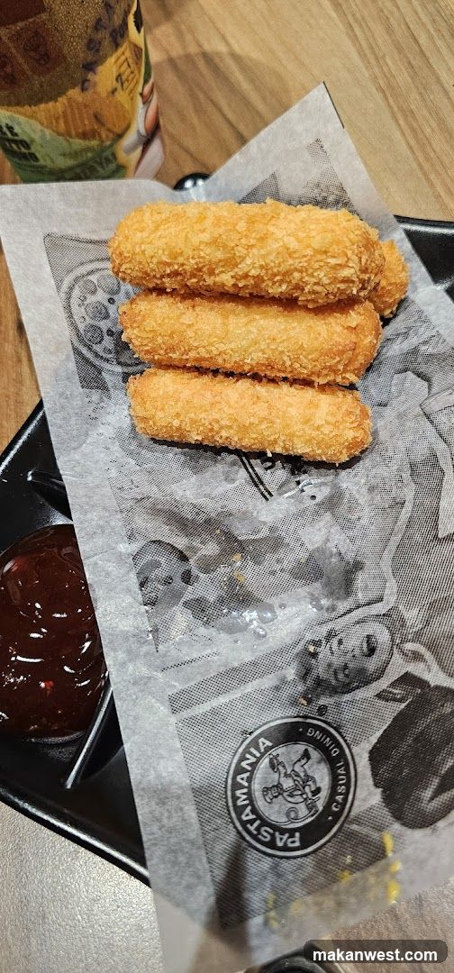 Fried Croquettes with Ketchup