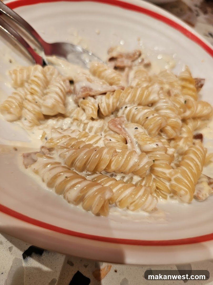 Pasta with Creamy Sauce