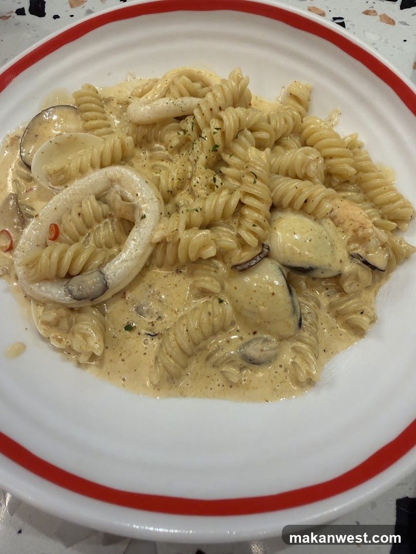 Creamy Pasta with Clams and Squid