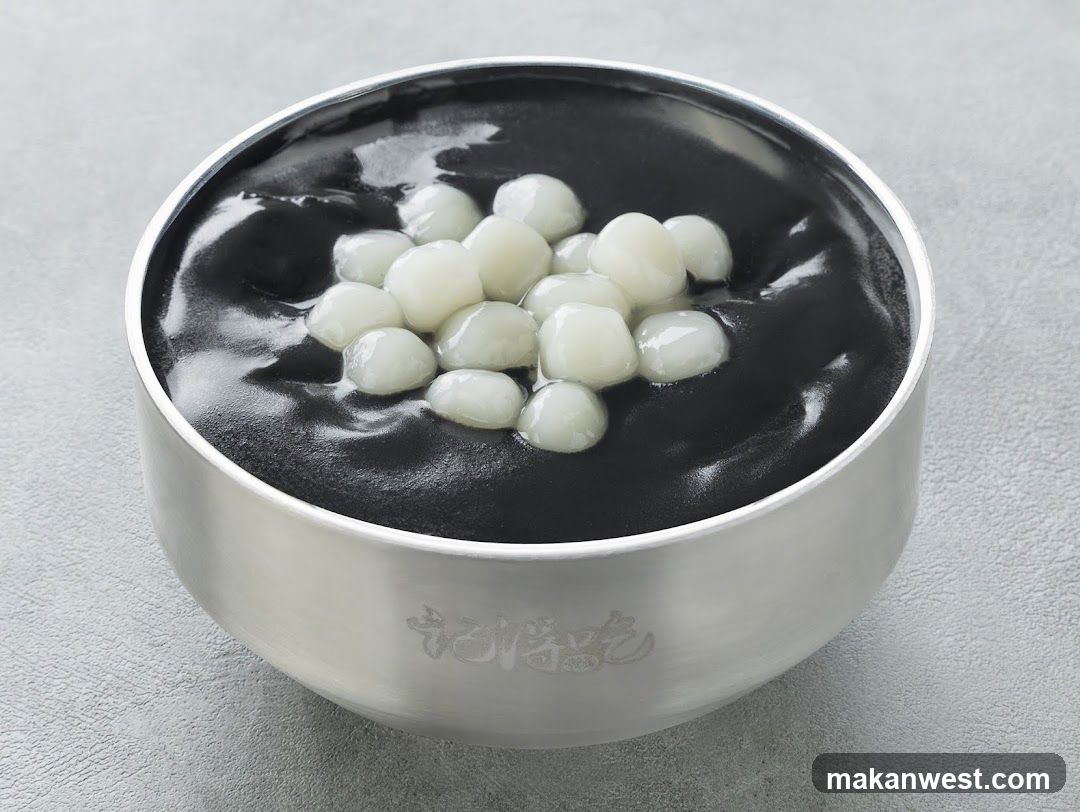 Black Sesame Soup with Taro Balls