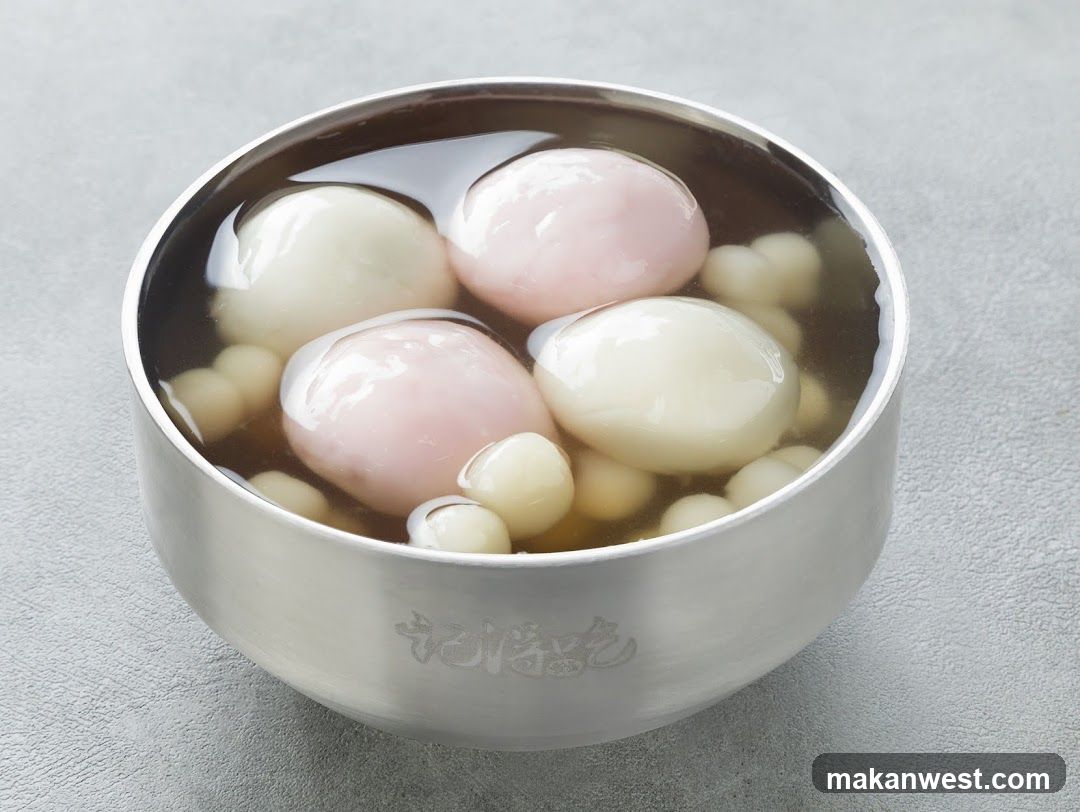 Dessert Bowl with Taro Balls and Small Dumplings