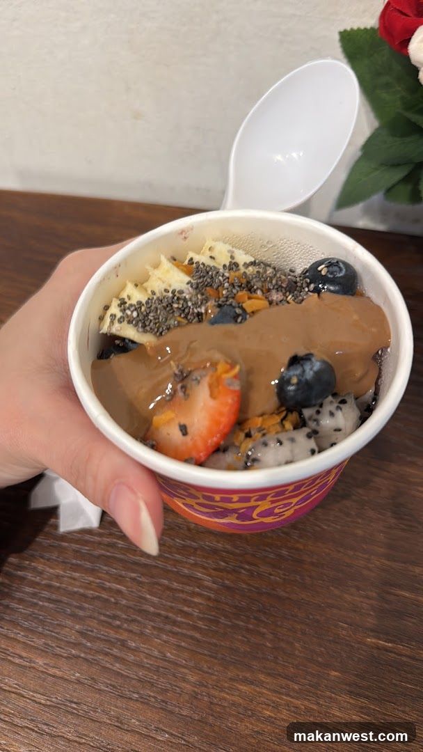 Acai Bowl with Toppings