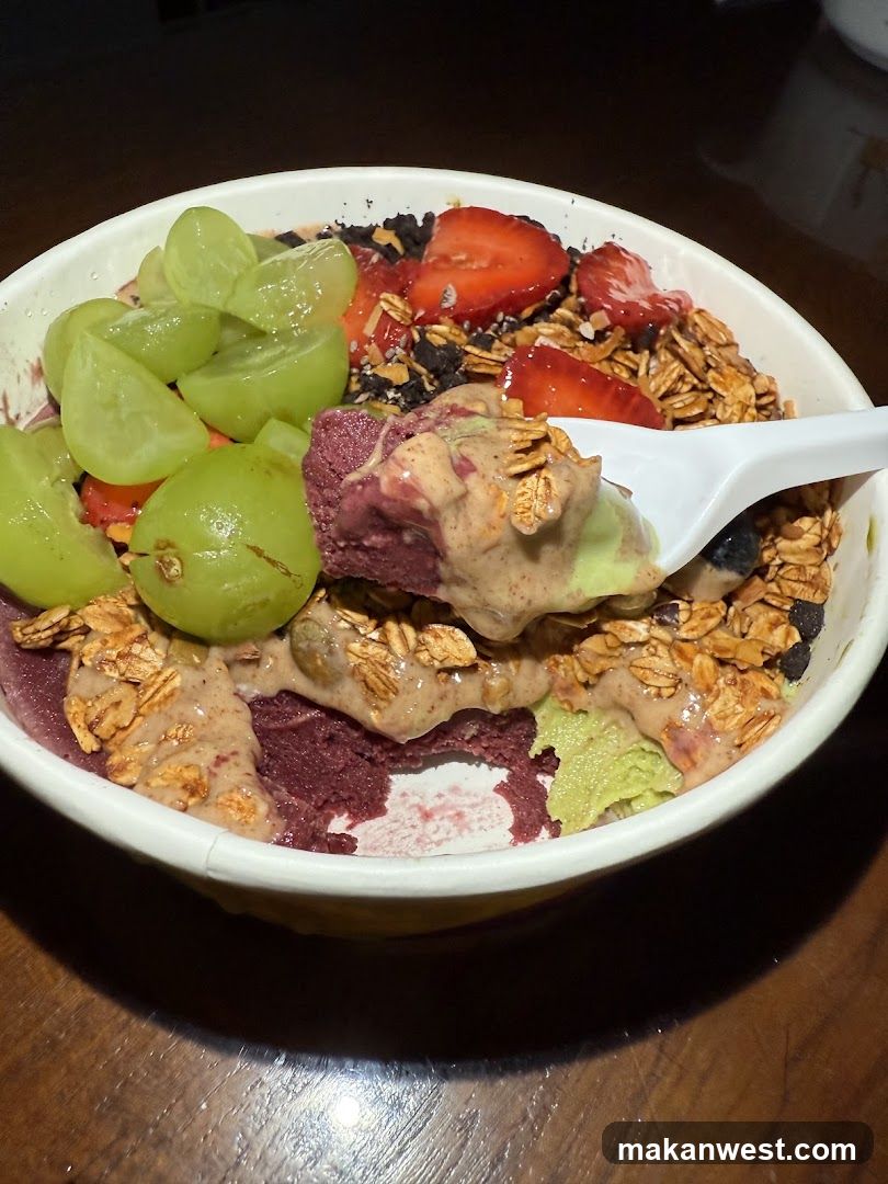 Fruit Bowl with Yogurt and Granola