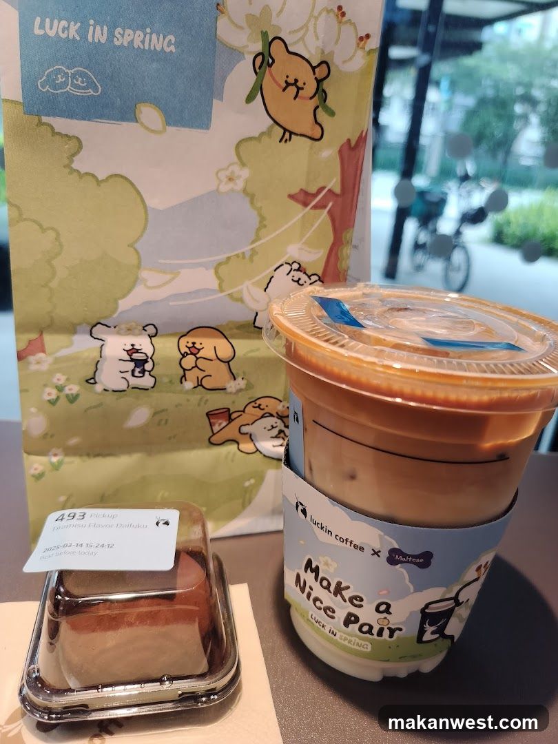 Luckin Coffee x Muffee Spring Collection