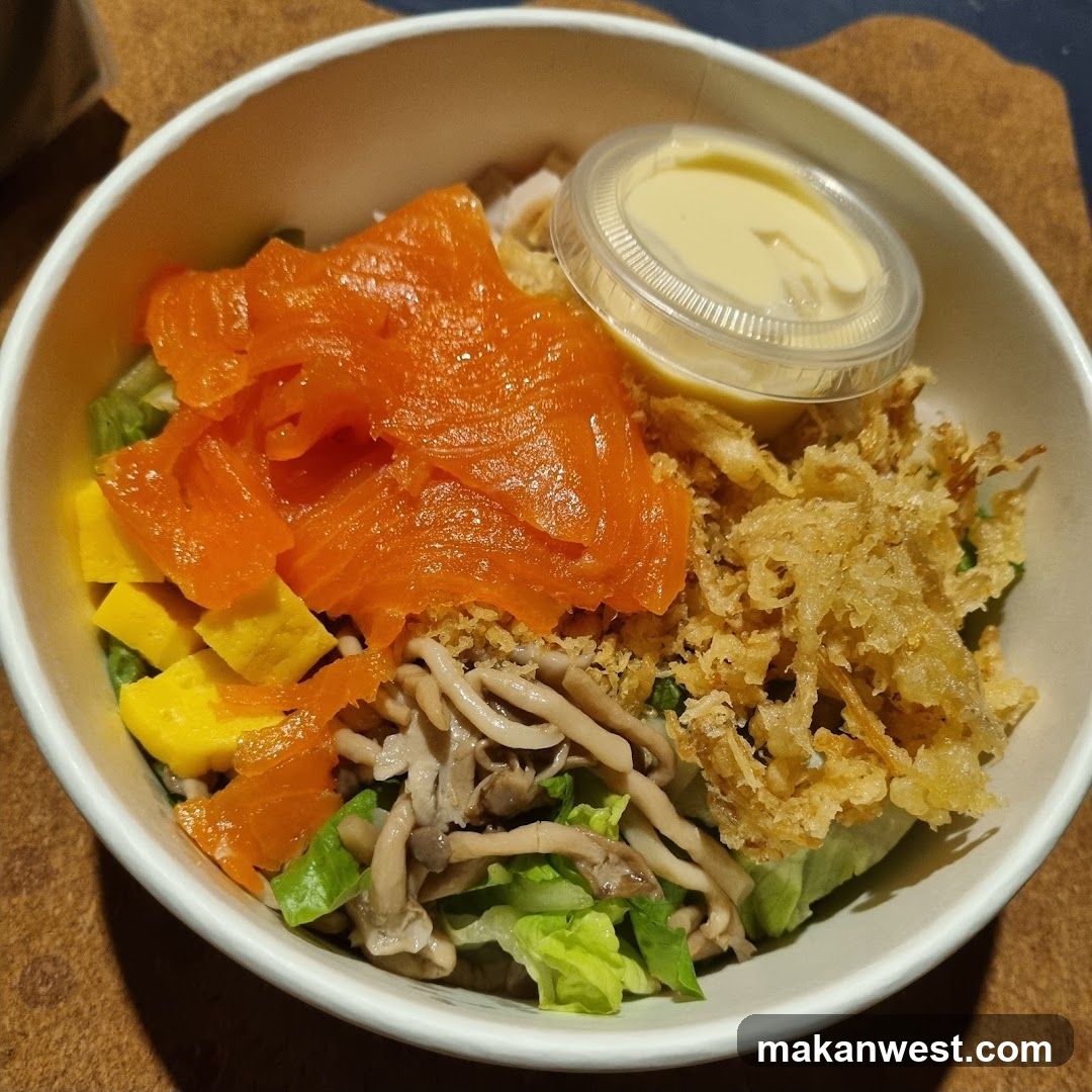 Salad Bowl with Salmon and Tempura