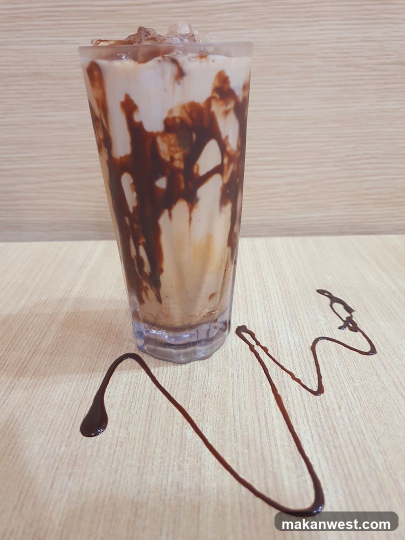 Chocolate Milkshake with Drizzle