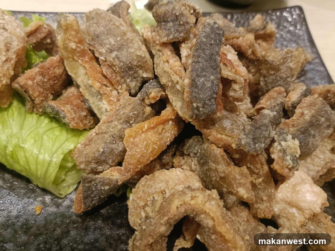Fried Fish Snacks with Lettuce