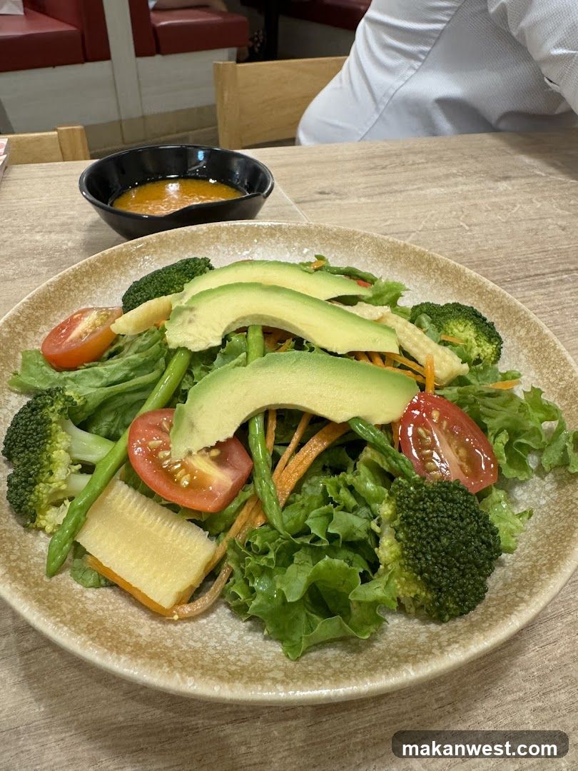 Healthy Salad with Avocado and Broccoli
