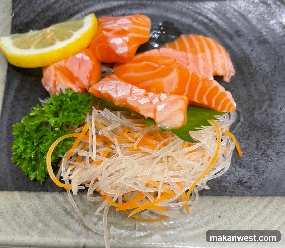 Sashimi Platter with Lemon and Garnish