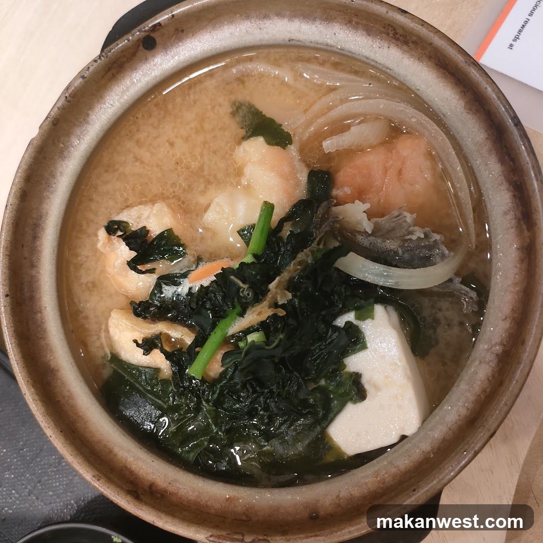 Shrimp and Tofu Soup in Clay Pot