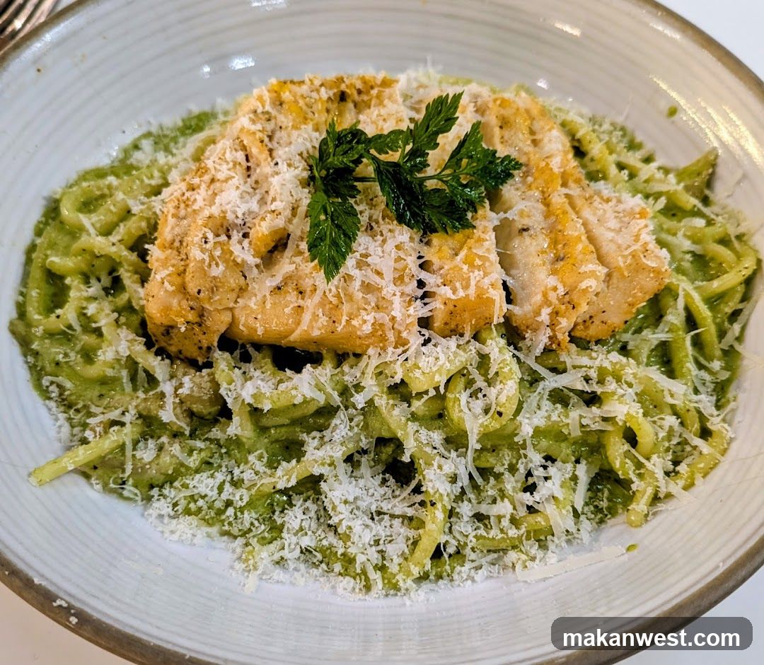 Pasta with Chicken and Parsley