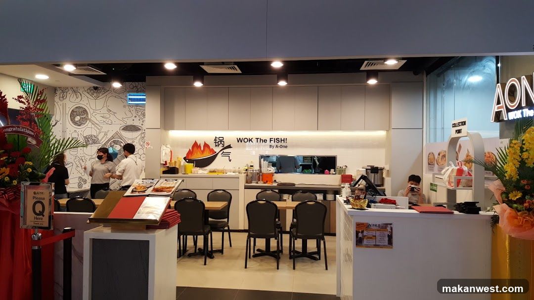 WOK The FISH! Interior View