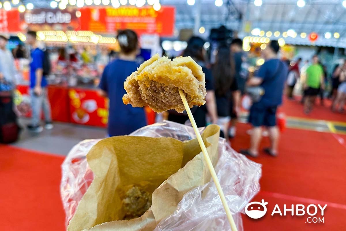 Taiwanese XL chicken cutlet, a usual Singapore pasar malam order